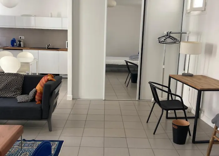 Bleu Apartment *